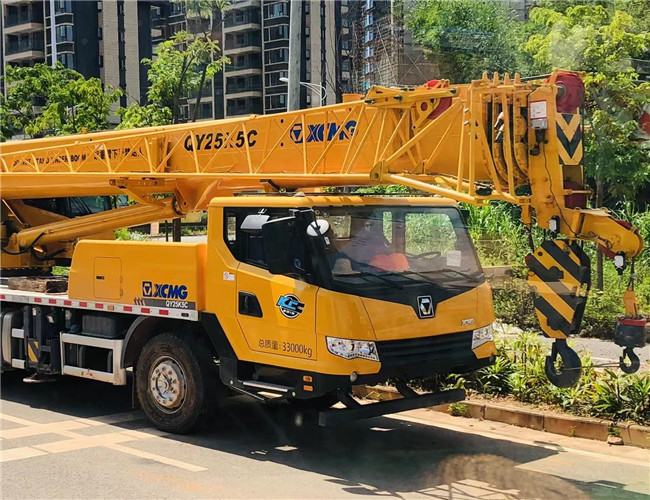 高坪区大件设备吊装租赁吊车