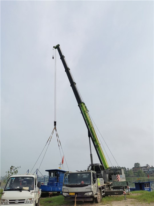 高坪区桥梁建设吊装案例